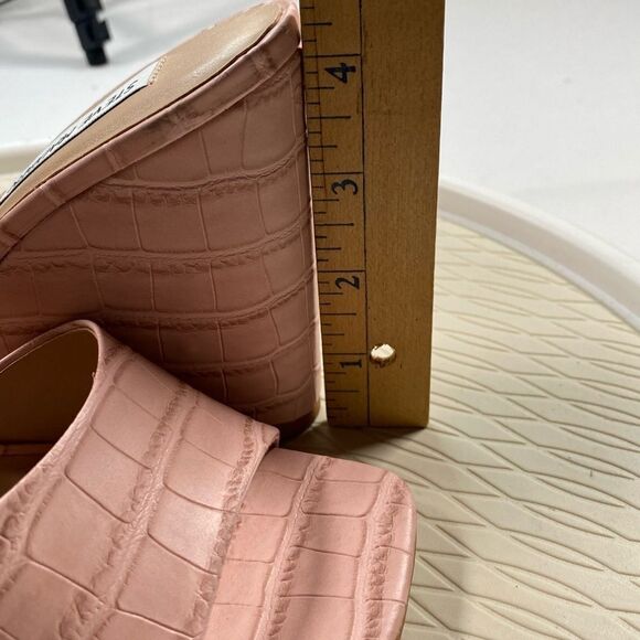 NWOB Steve Madden Women’s Veles Pink Croc Embossed Wedge 4” Heel - Size - Picture 6 of 8